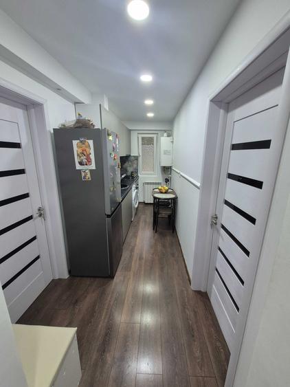 Apartament cu 2 camere decomandat în Micro 19