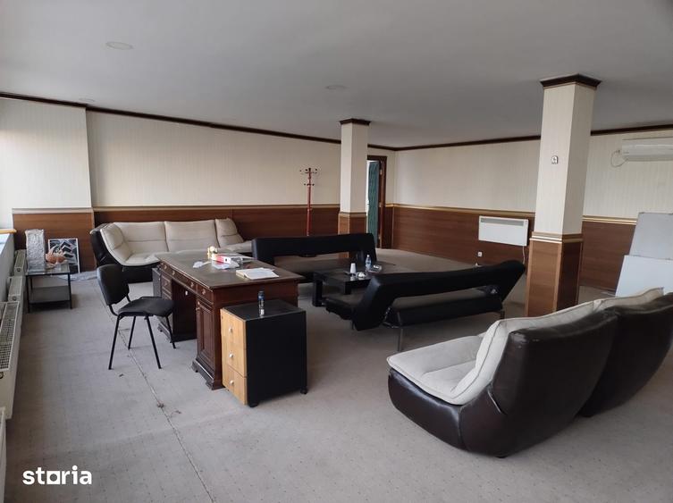 Spațiu comercial, de 6,223 mp, în Central