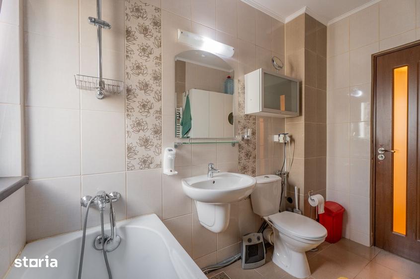 Apartament cu 2 camere decomandat în Valea Lupului