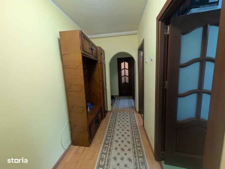 Apartament cu 2 camere decomandat în Energiei