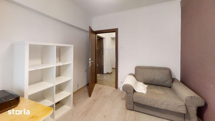 Apartament cu 3 camere în Tei