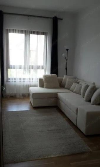 Apartament cu 3 camere semidecomandat în Girocului