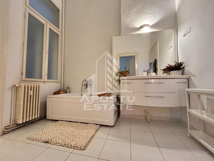 Apartament cu 3 camere decomandat, mobilat în Ultracentral