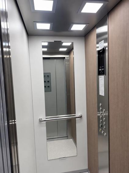 Apartament cu 4 camere decomandat în Mihai Bravu