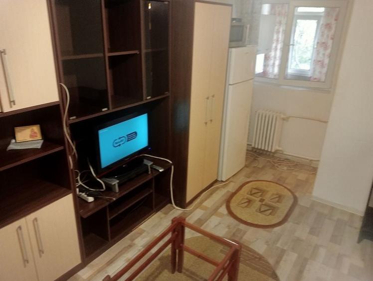 Garsonieră semidecomandată în Baza 3