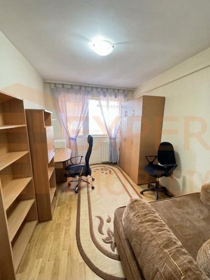 Apartament cu 3 camere decomandat, mobilat în Tomis Nord
