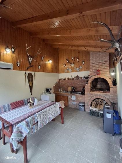 Casă cu 4 camere în Timișu de Jos