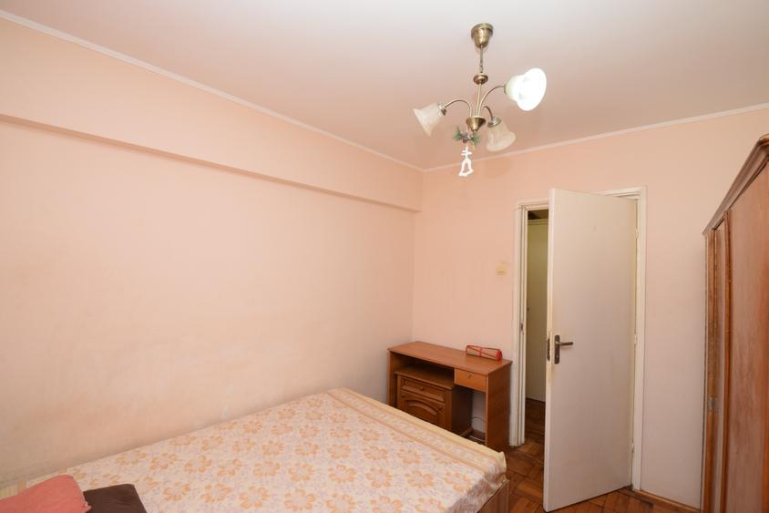 Apartament cu 3 camere, Piața Miniș - Titan - 13