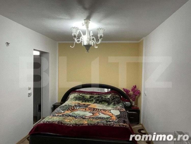 Casă cu 12 camere cu Teren 370 Mp în Central