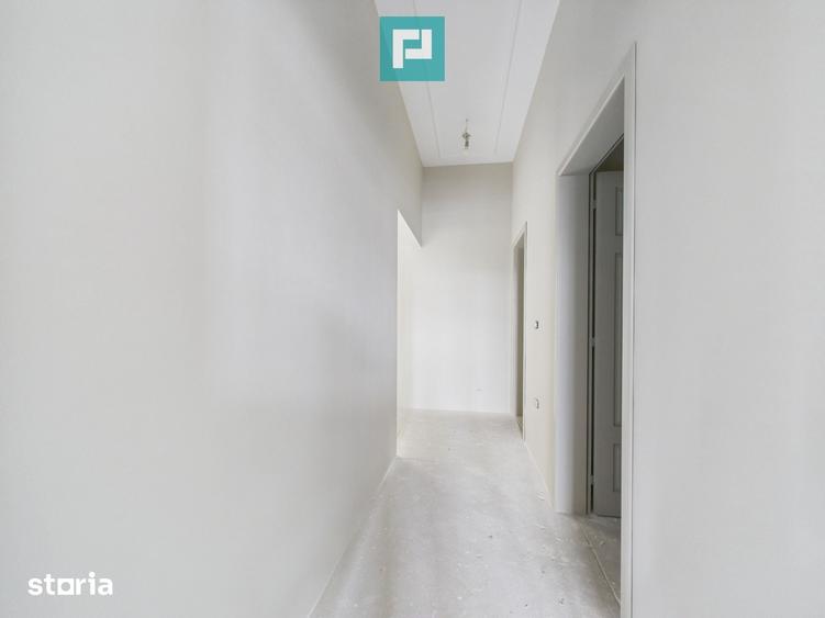 Casă cu 10 camere cu Teren 1200 Mp în Tipografilor