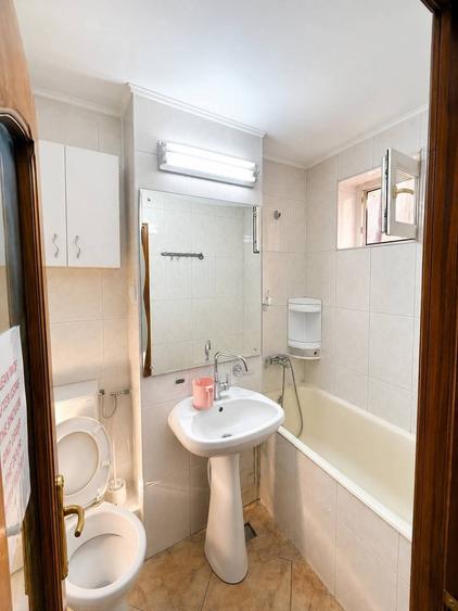 Apartament cu 3 camere decomandat în Mazepa 2