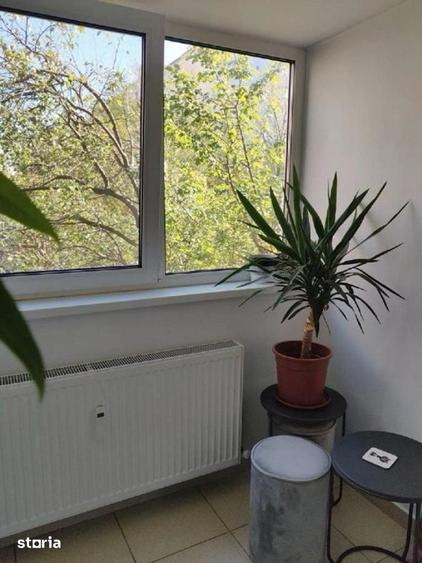 Apartament cu 3 camere semidecomandat, mobilat în Pantelimon