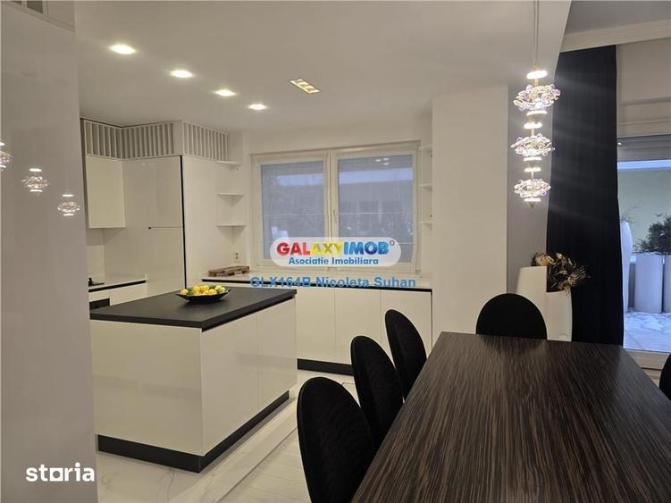 Apartament cu 5 camere în Nordului