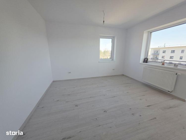 Apartament cu 3 camere în Tractorul