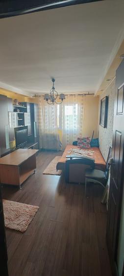 Apartament cu 2 camere nedecomandat în Rahova