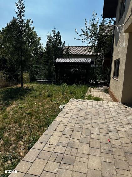 Casă cu 4 camere cu Teren 483 Mp în Corbeanca