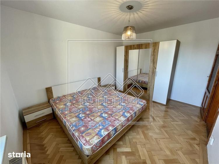 Apartament cu 3 camere în Ultracentral