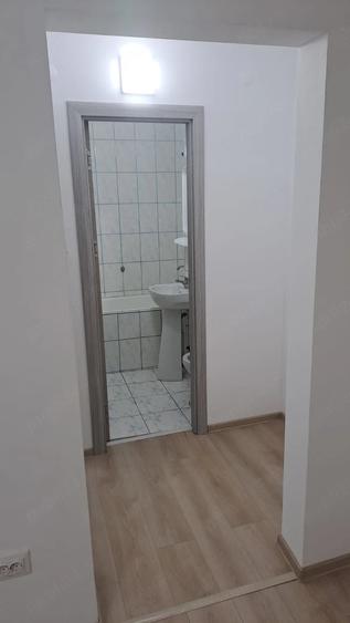 Apartament cu 2 camere semidecomandat în Viziru 3