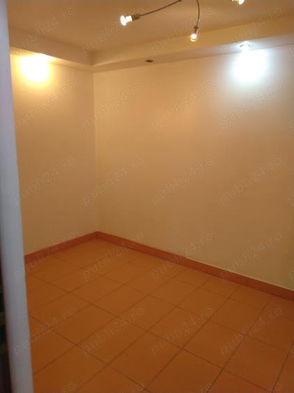 Apartament cu 2 camere semidecomandat în Brotăcei