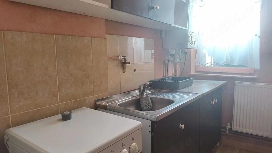 Apartament cu 2 camere semidecomandat în Dacia