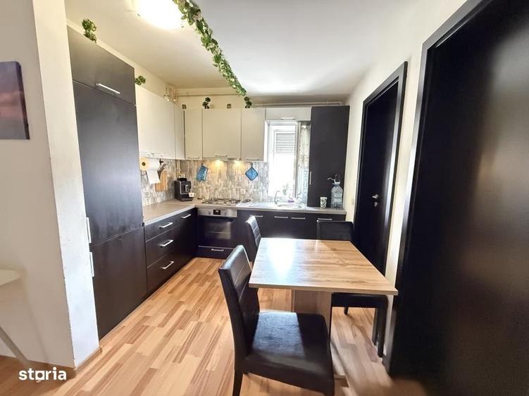 Apartament cu 3 camere decomandat în Sânandrei