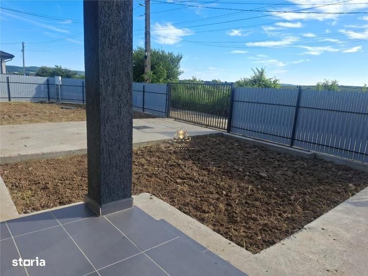 Casă cu 3 camere cu Teren 400 Mp în Bucium