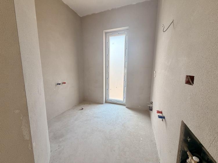 Duplex cu 4 camere cu Canalizare în Dumbrăvița