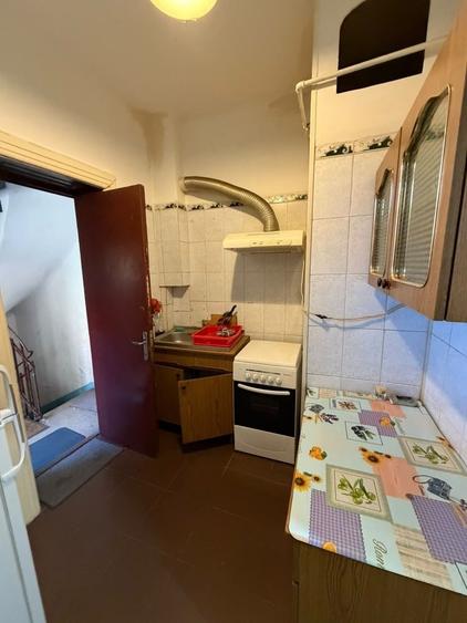Garsonieră decomandată, mobilată în Unirii