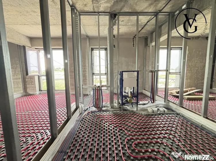 Apartament cu 4 camere decomandat în Central