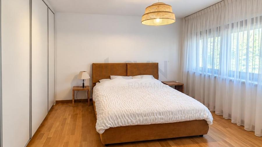Apartament cu 3 camere decomandat în Primăverii