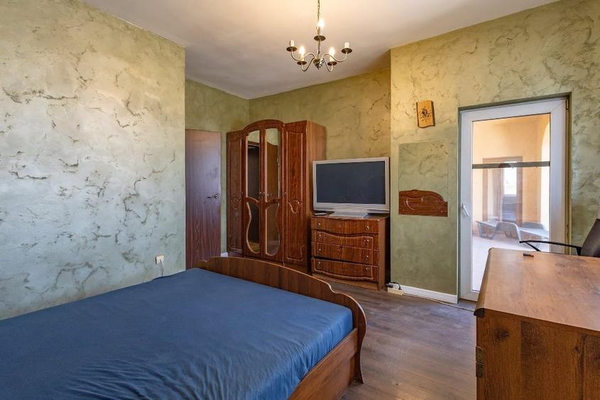 Casă individuală cu 5 camere cu Teren 947 Mp în Ronaț