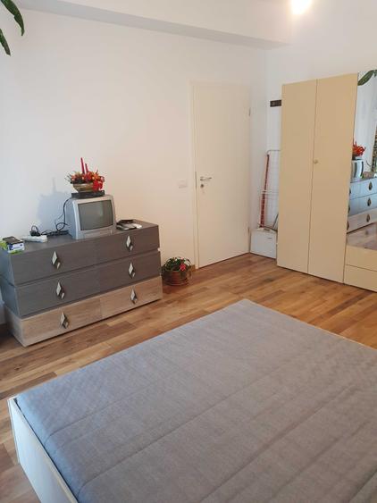 Apartament cu 2 camere decomandat în Giroc