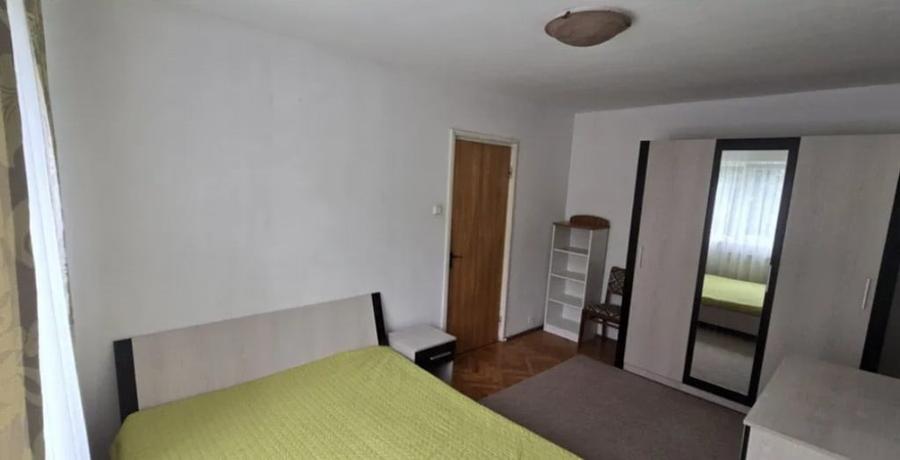 Apartament cu 2 camere semidecomandat în Centrul Civic