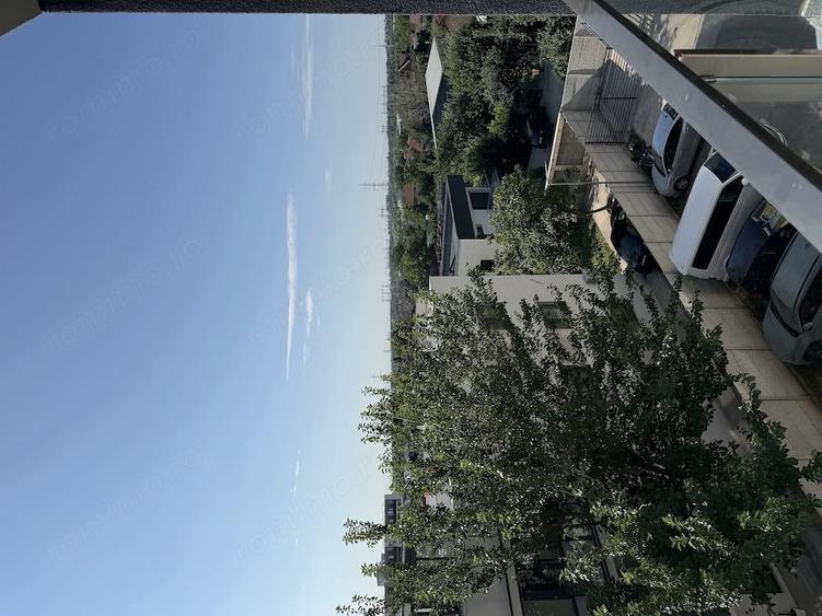 Apartament cu 2 camere decomandat în Titan