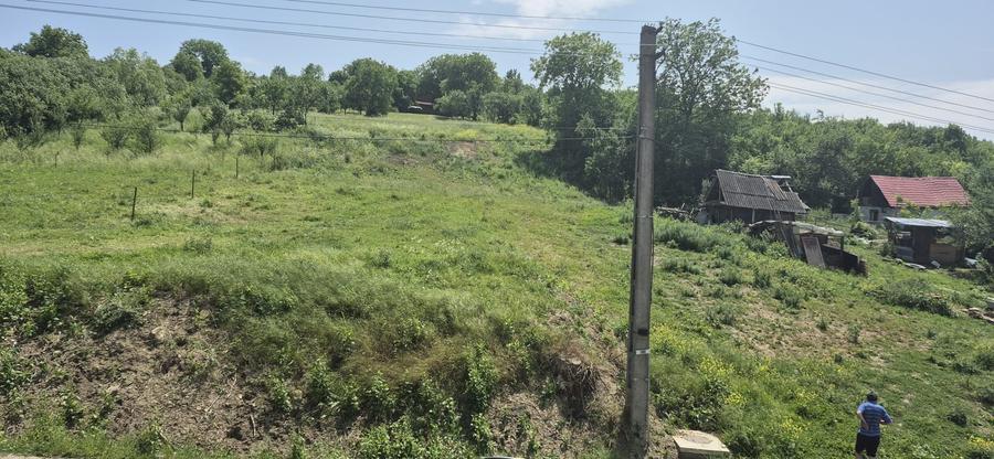 Teren de 2316 mp, în Feiurdeni