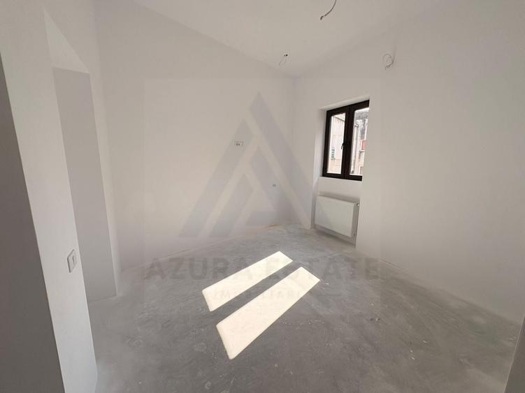 Apartament cu 3 camere decomandat în Central