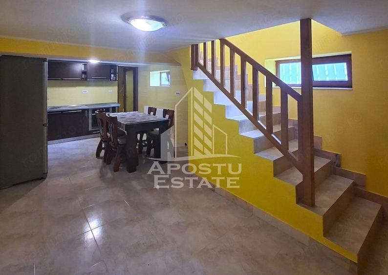 Casă cu 5 camere în Vladimirescu
