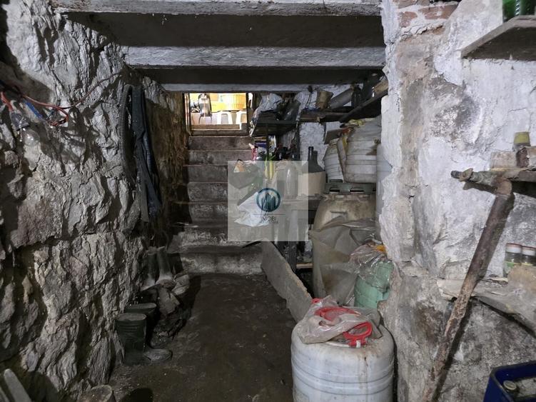 Casă individuală cu 4 camere cu Canalizare în Sântandrei