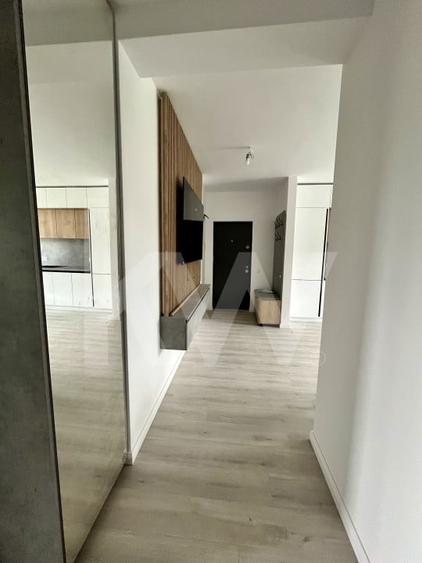 Apartament cu 3 camere semidecomandat în Șelimbăr