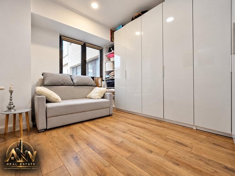 Apartament cu 3 camere decomandat, mobilat în Voluntari