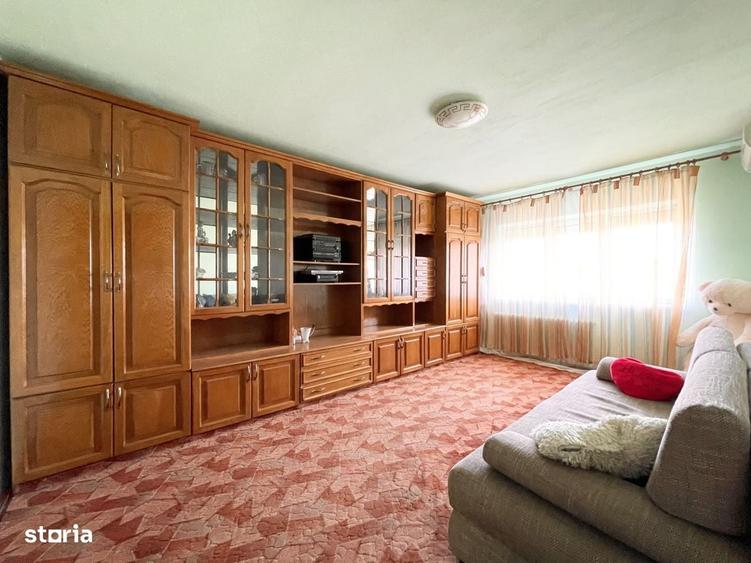 Apartament cu 2 camere decomandat în Girocului