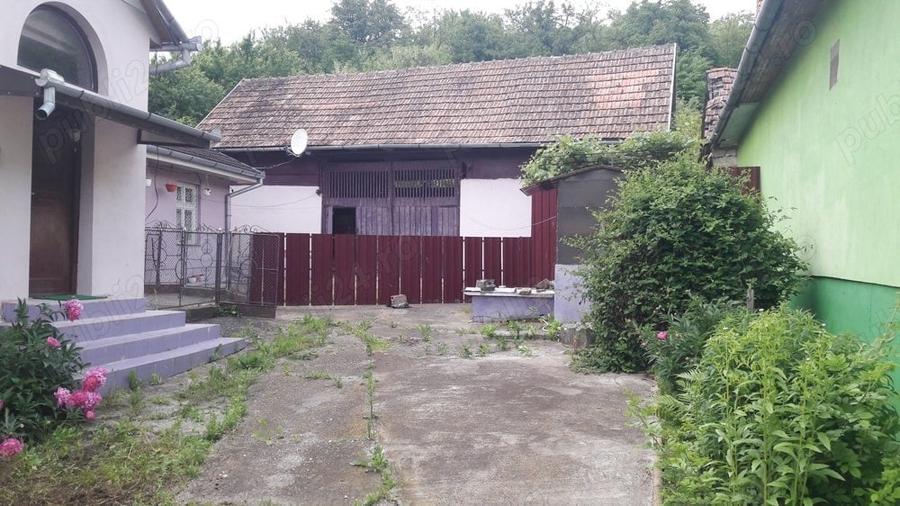 Casă cu 3 camere în Ciugud