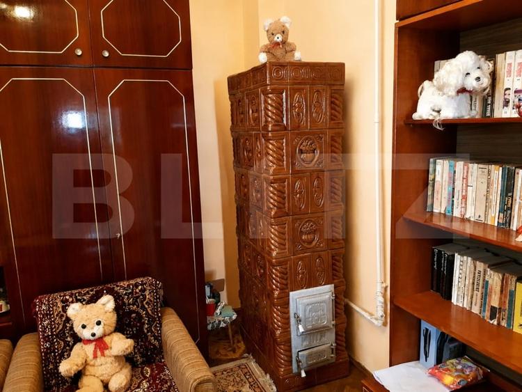 Casă individuală cu 3 camere cu Canalizare în Sărmașu