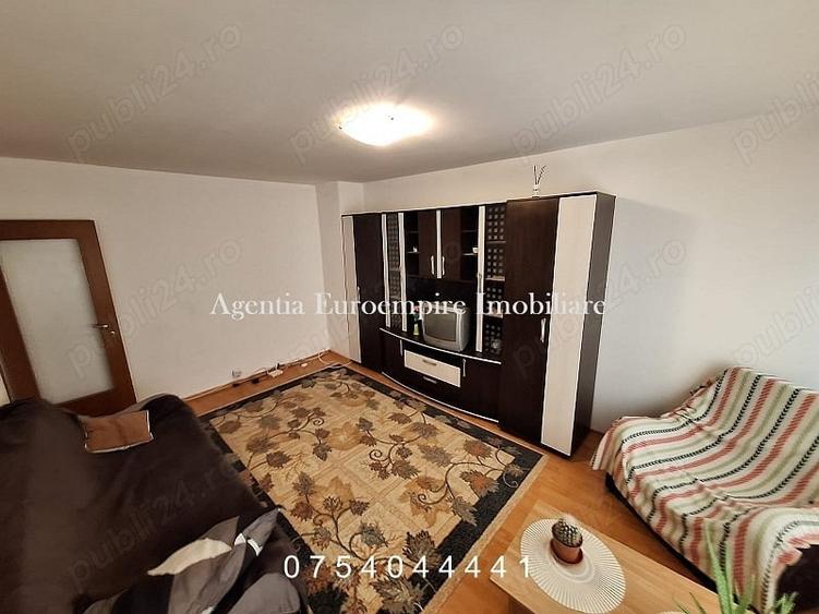 Apartament cu 2 camere decomandat în Capitol
