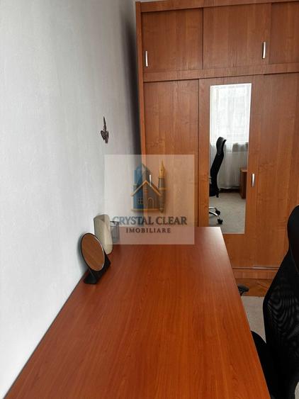 Apartament cu 2 camere semidecomandat în Cornișa
