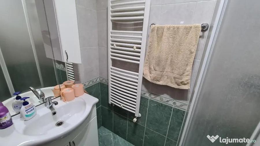 Spațiu comercial, de 380 mp, în Central