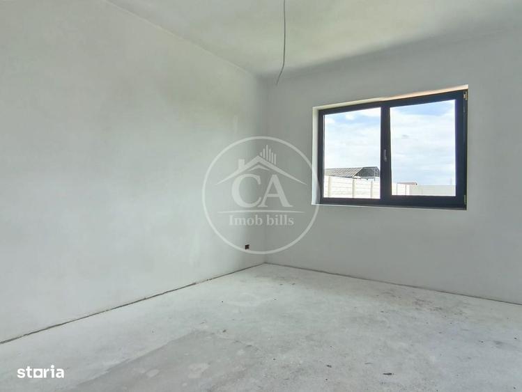 Casă cu 4 camere decomandat cu Teren 553 Mp în Sântandrei