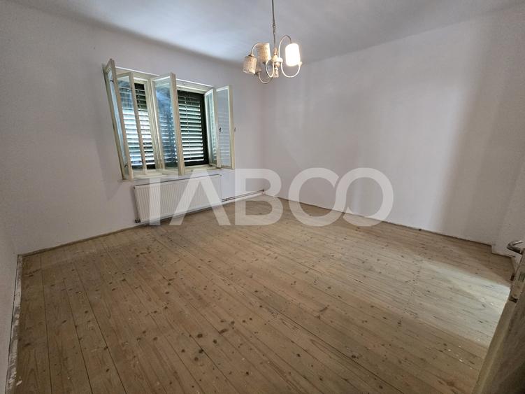 Duplex cu 5 camere cu Canalizare în Terezian