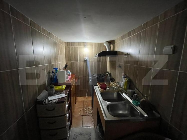 Casă individuală cu 3 camere cu Canalizare în Romanești
