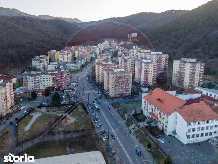 Garsonieră semidecomandată, mobilată în Valea Cetății